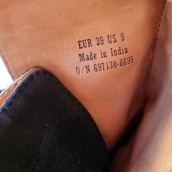 & Other Stories Black Suede Leather Buckle Block Heel Ankle Booties Women's 9US - Picture 10 of 11